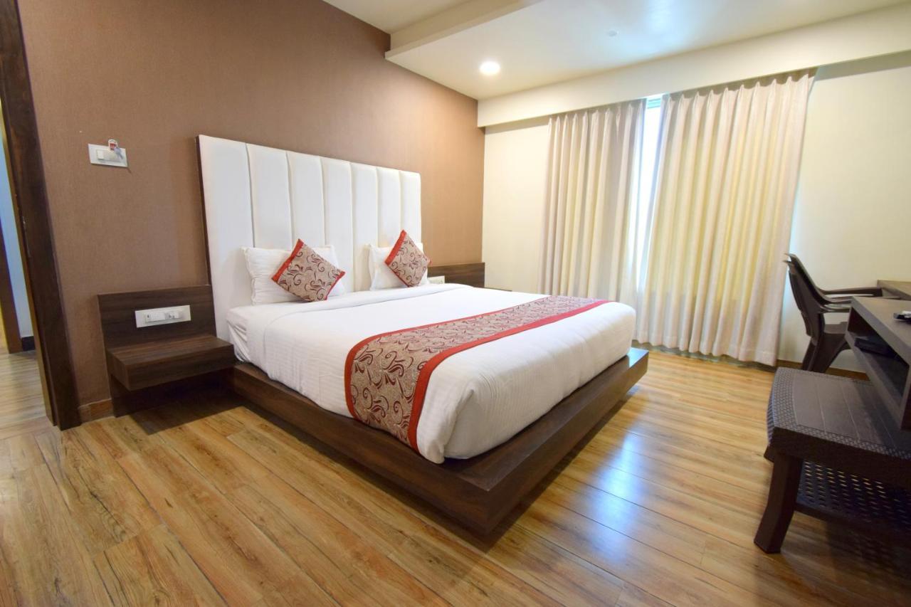 Hotel Fun Park Sanand Sānand Exterior foto